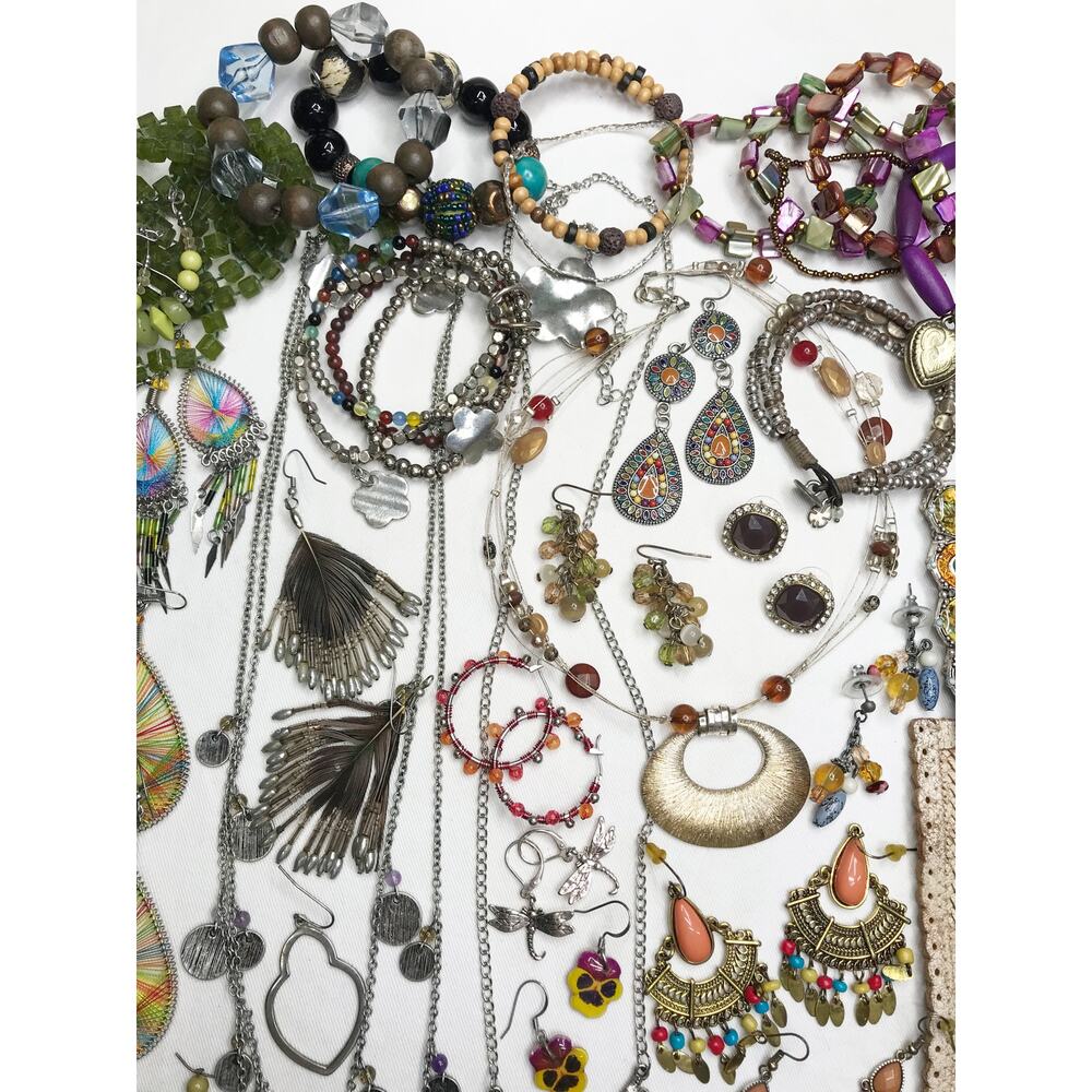 1.36lb Boho Festival Bronze Estate Mix Jewelry Necklace Earring Lot Bundle VTG - Picture 5 of 16